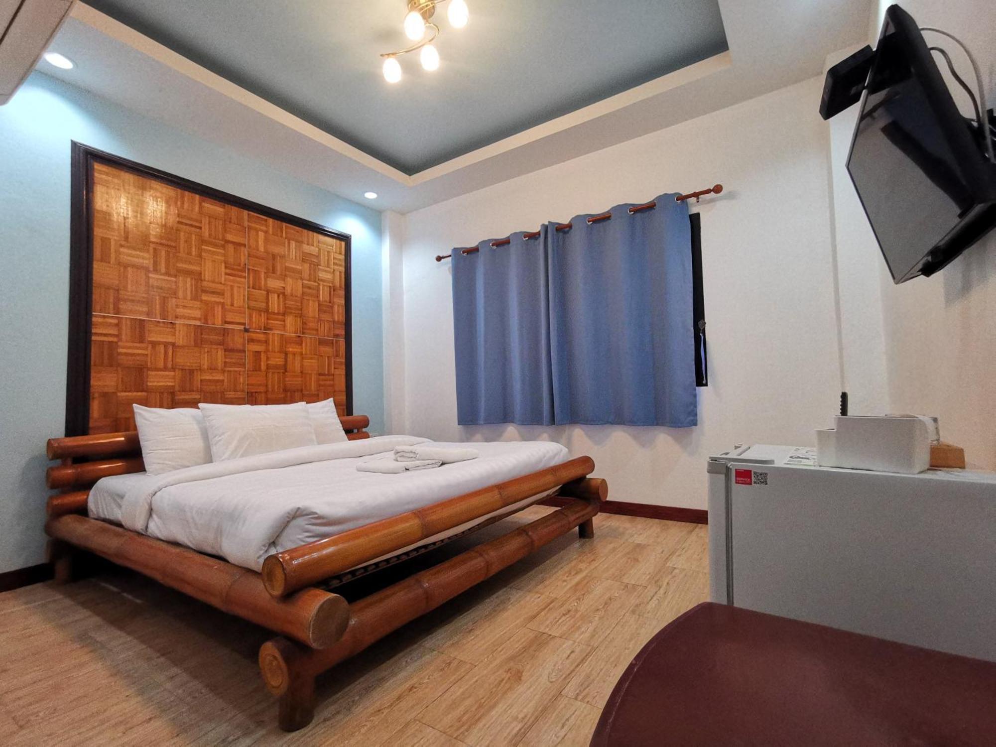 Kan Home Hotel Kanchanaburi Exterior photo