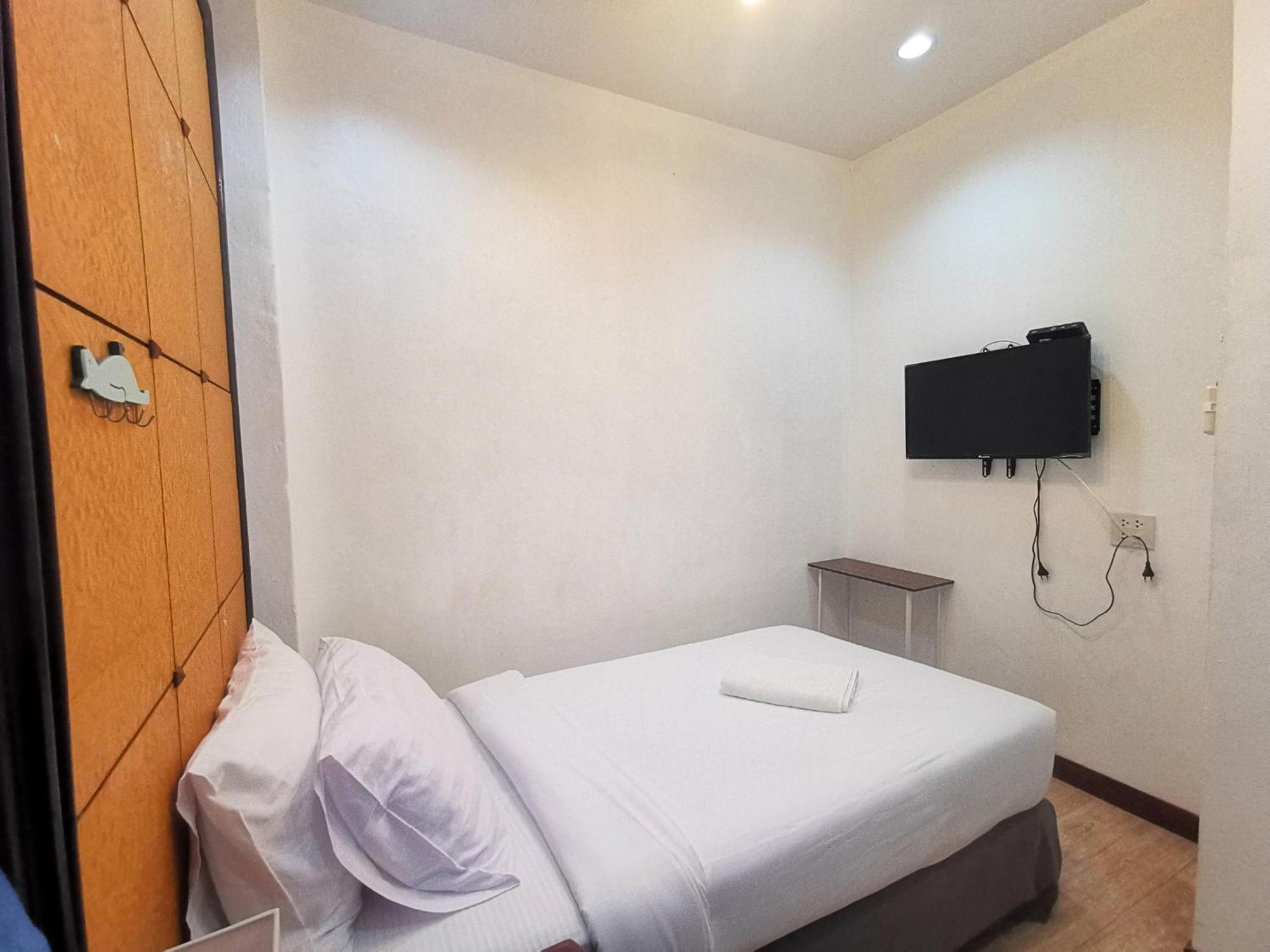 Kan Home Hotel Kanchanaburi Exterior photo