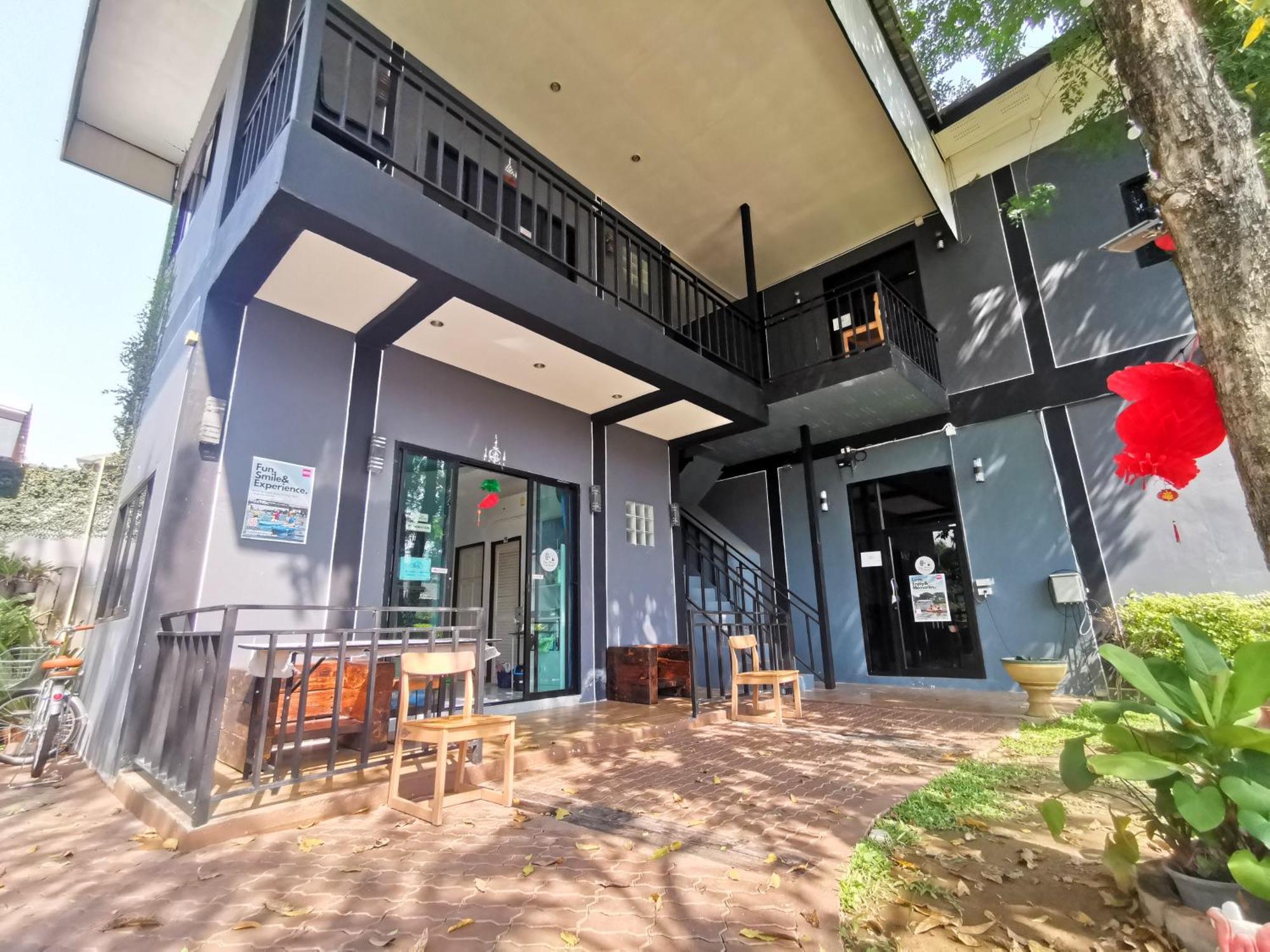 Kan Home Hotel Kanchanaburi Exterior photo